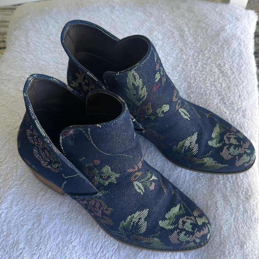 Me Too Floral Embroidered Ankle Boots - Navy and Green